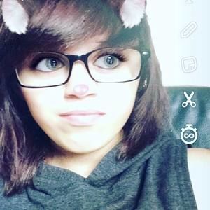 Meet your Posher, Alyssa